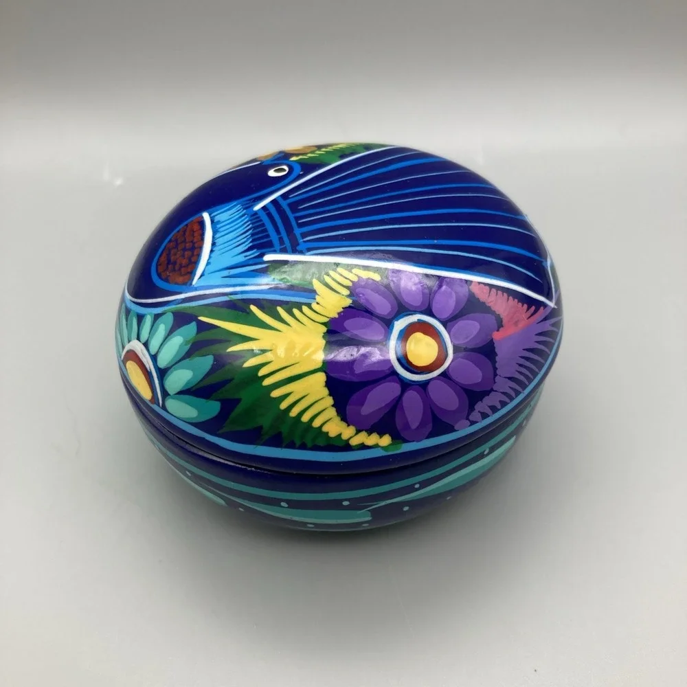 Mexican Terracotta Hand-Painted Clay Art Pottery Bird Design Trinket Box 3"x2.5" - Picture 3 of 7
